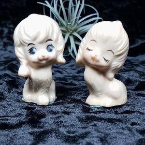 Vintage '50's Mini Cream Plastic Puppy Figurines